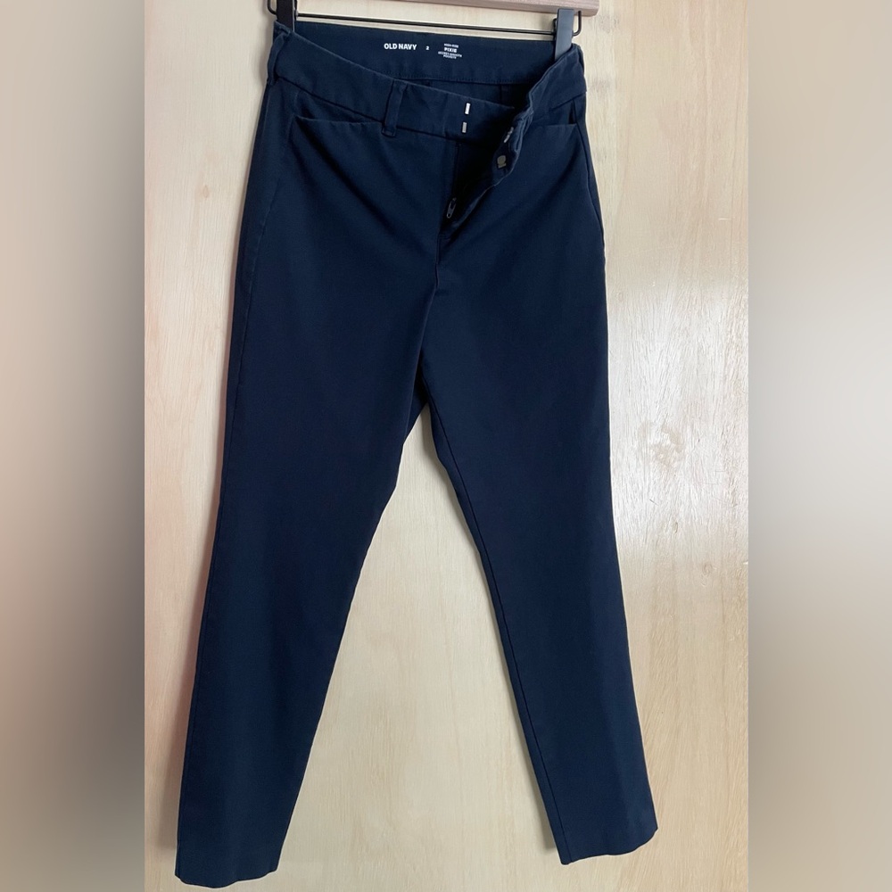 Old Navy high-rise Pixie pants Navy size 2